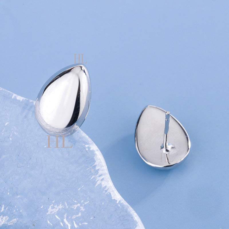 Small silver bean luxury stud earrings