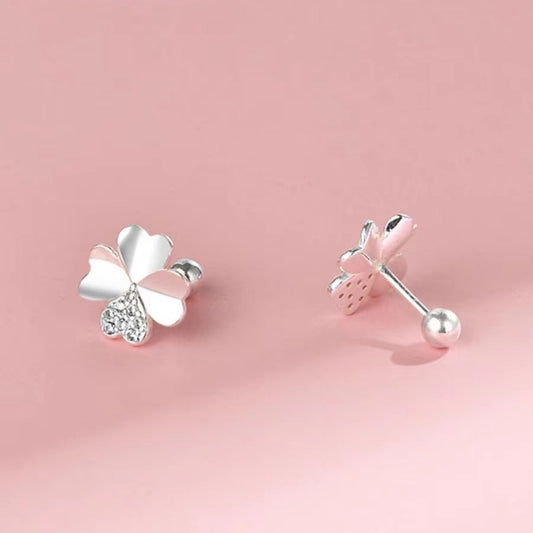 Clover stud earrings with screw style